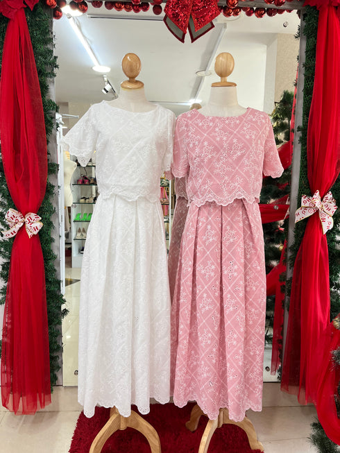 Women Embroidered Patchwork Crop Tops With Pleated Skirts